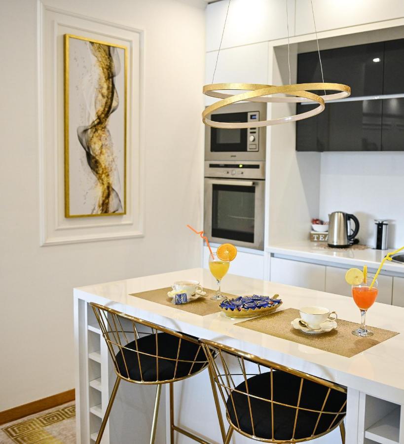Luxury Apartment Karic Free Parking Tuzla Exterior foto